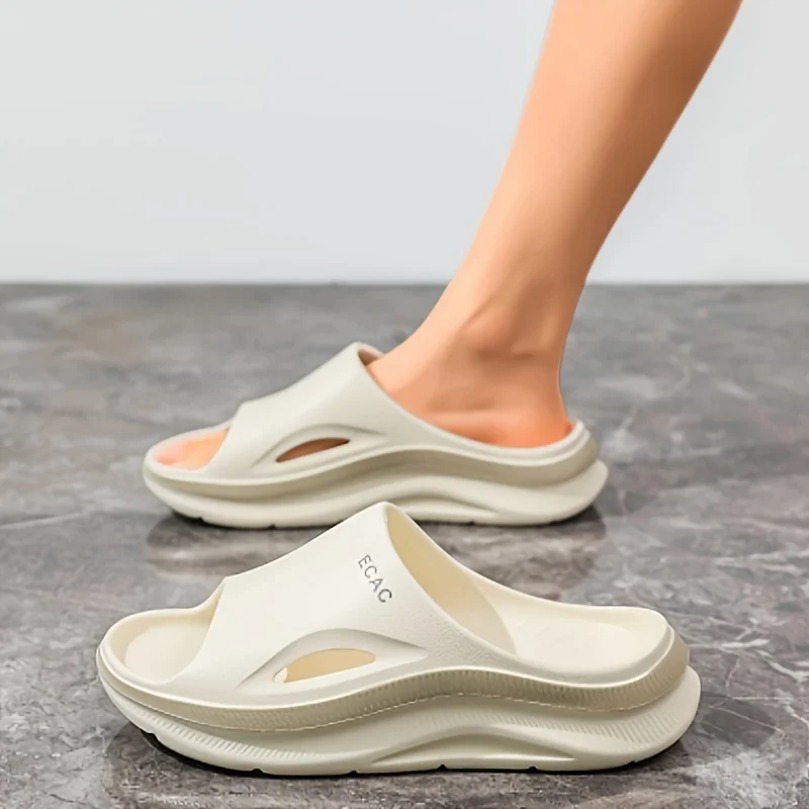 Chaussons d'intérieur et sanda - Indoor Sport And Outdoor Sports avis et prix